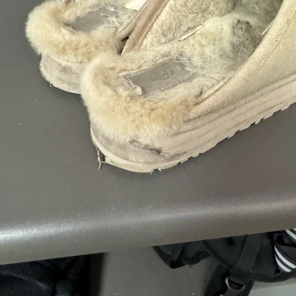 UGG Women's Discoquette Slide Slipper - Picture 5 of 7